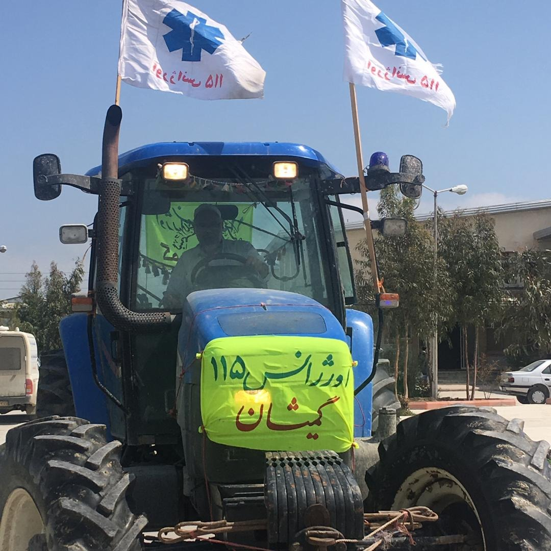 تراکتور آمبولانس؛ تجربه امداد در سیل  استان گلستان سال 1398 ؛ یک گزارش موردی